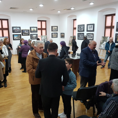 Vernisaj al expoziției &quot;Drumul lui Tudor&quot; la Codlea