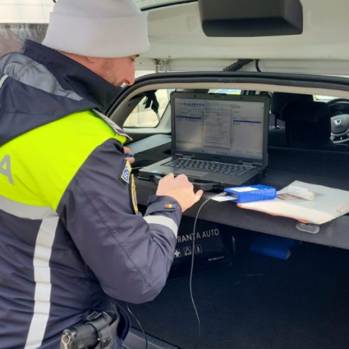 bărbat din Dolj prins conducând o mașină radiată
