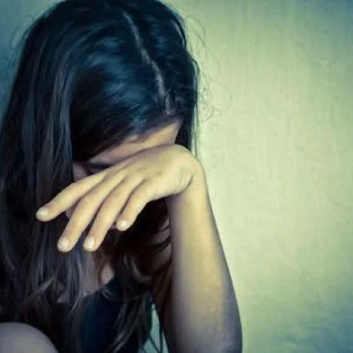 O profesoară din Cluj, sub control judiciar după agresarea unei eleve