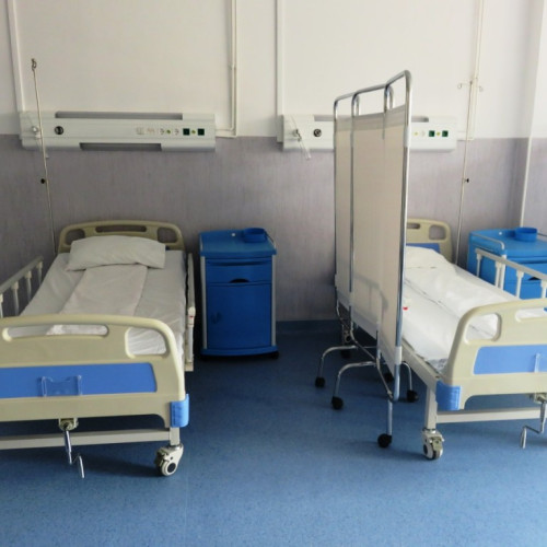 alertă sanitară în județul Neamț după îmbolnăvirea elevilor și cadrelor didactice