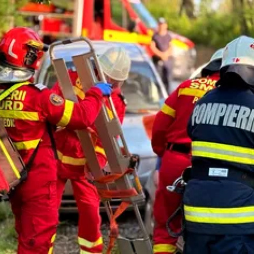 accident grav cu liftul în Timișoara: patru persoane rămase blocate în liftul prăbușit