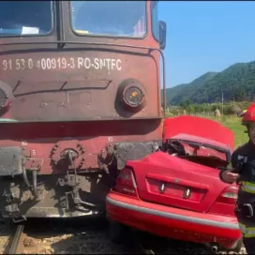 accident feroviar în Salva: autoevacuare înainte de impact