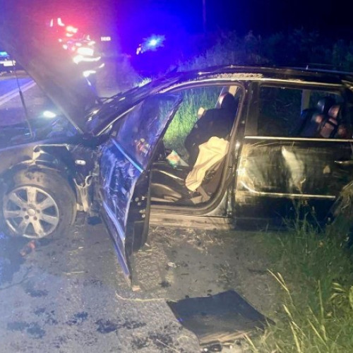 Patru tineri au ajuns la spital în urma unui accident produs azi noapte. FOTO