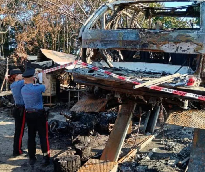 Incendiu în grădina unui român din Grottaferrata; anchetă asupra fostului boxeur Casamonica