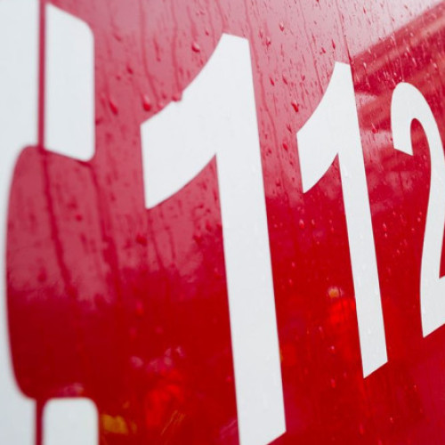 Accident grav în Argeș: 1 mort și 7 răniți după ciocnire frontală