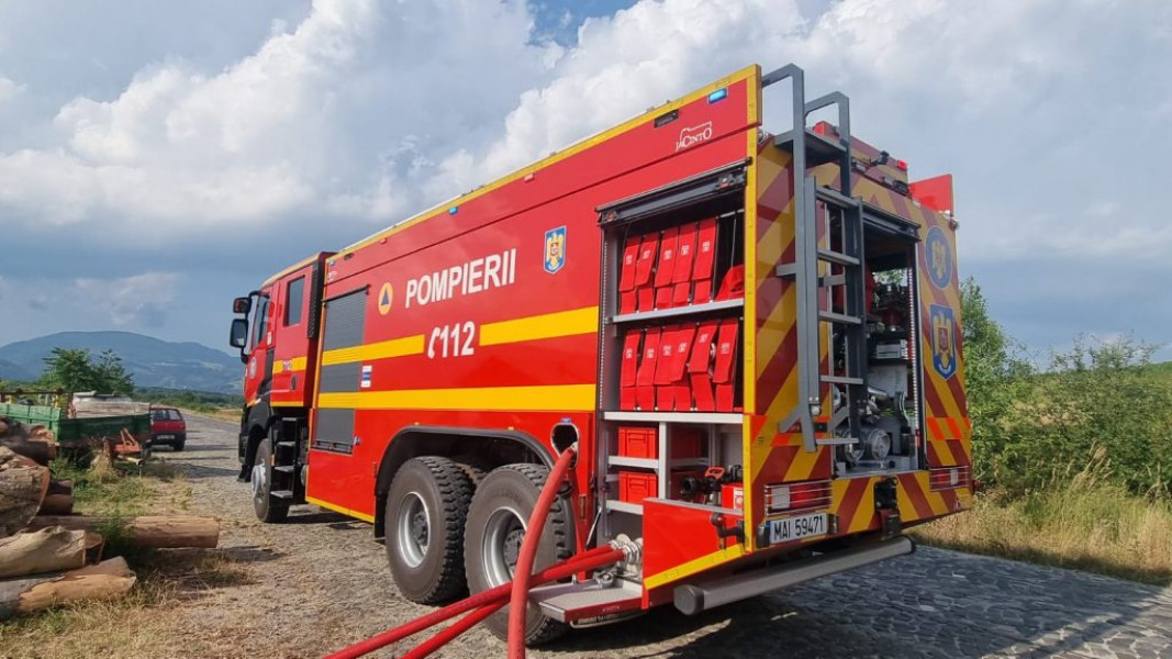 Incendiu de vegetație în Gorj provoacă decesul unui bărbat de 78 de ani