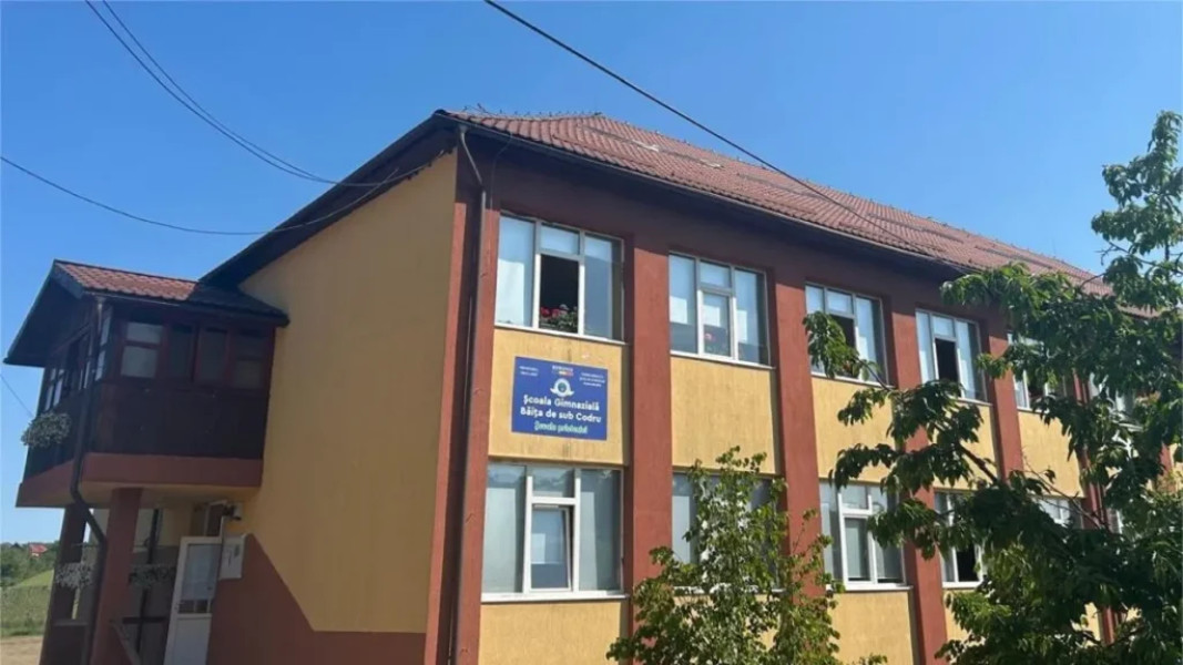 Copil de 12 ani pierde viața în fața unei școli din Maramureș