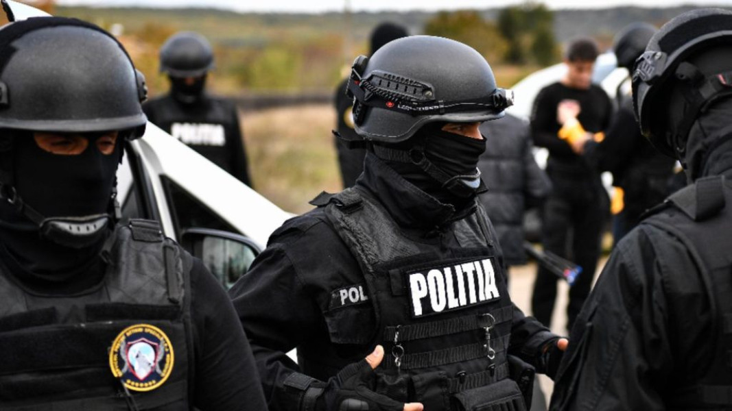 Percheziții în trei penitenciare pentru destructurarea unui grup de traficanți de droguri