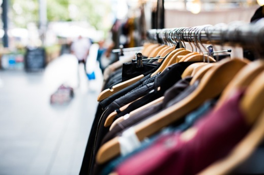 Colectarea separată a deșeurilor textile se extinde în Gorj de la 1 noiembrie