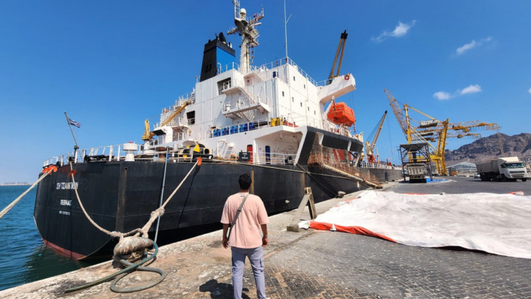 Rebelii Houthi atacă din nou în Marea Roșie și lansează "arme submarine