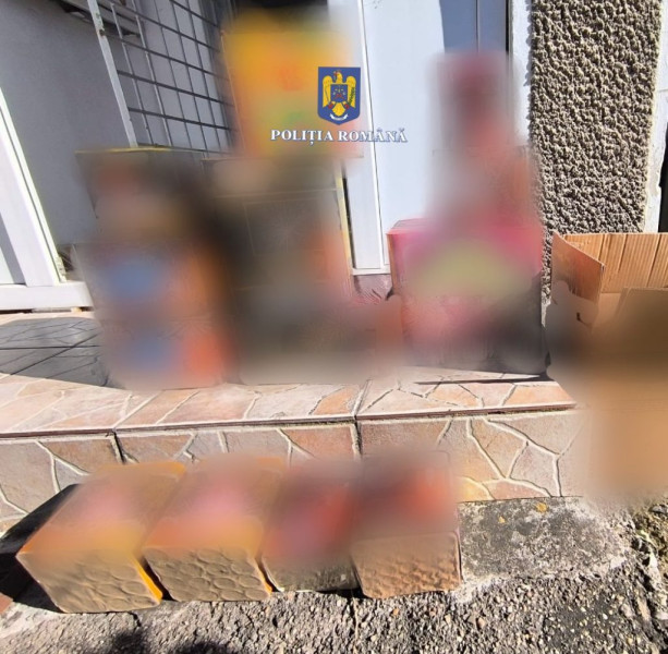 Polițiștii din Târgu Jiu au confiscat 19 fumigene scoase ilegal la vânzare