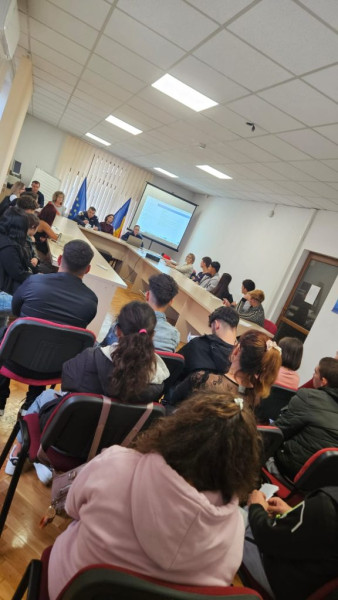 DGASPC Gorj organizează întâlniri pentru prevenirea consumului de droguri și abuzuri în rândul tinerilor