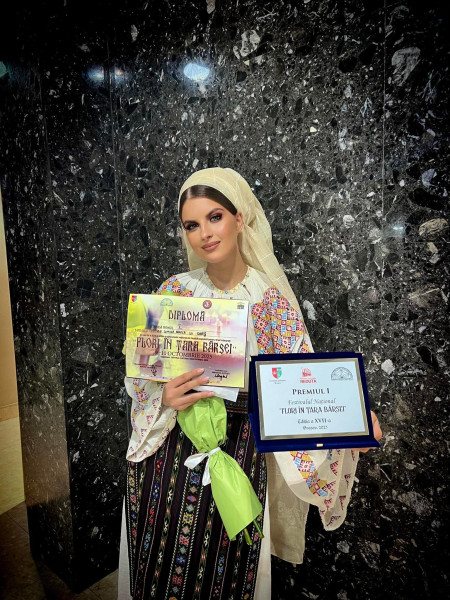 Simina Maria Popescu, premiată la Festivalul Național „Flori în Țara Bârsei” de la Brașov
