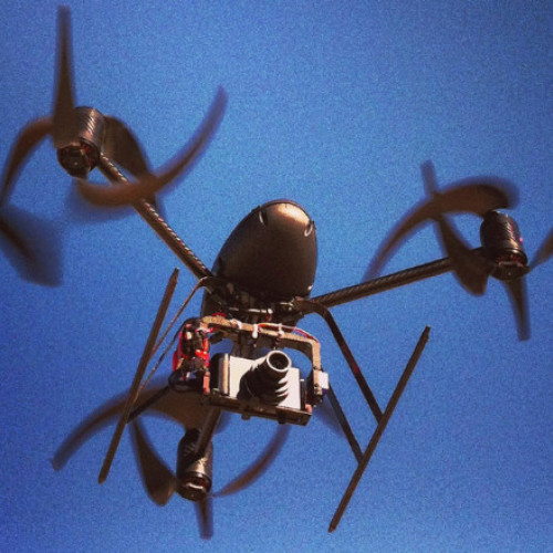 Dronele cu inteligență artificială, din ce în ce mai folosite de poliția americană