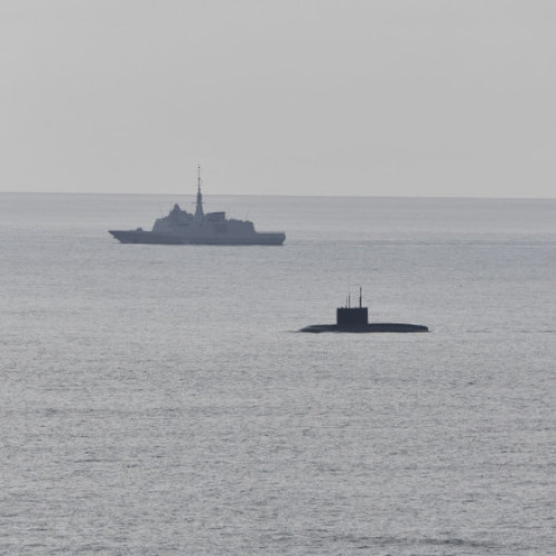 Fregată franceză a monitorizat un submarin rus în largul Bretaniei