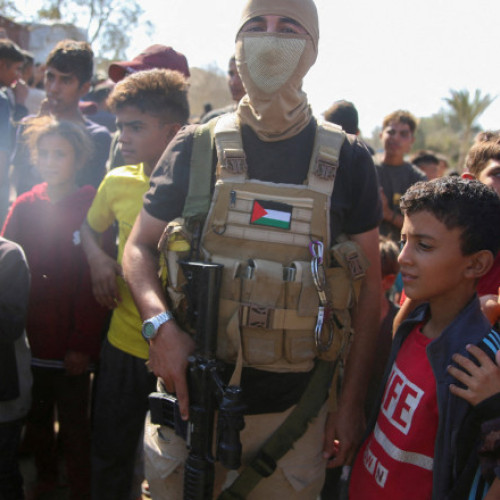 Hamas își intensifică prezența armată și polițienească în Gaza după armistițiu