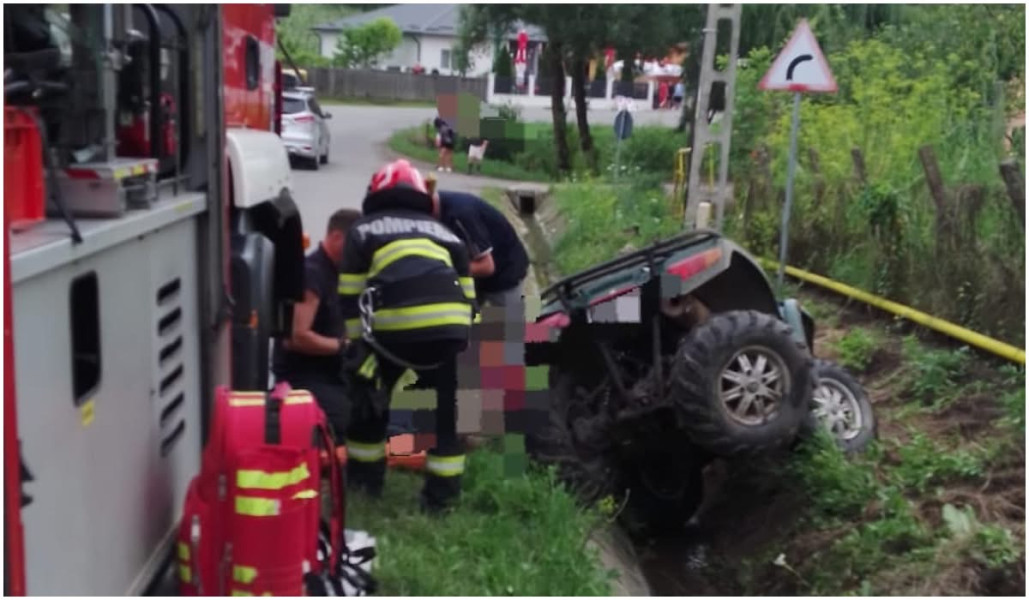Un tânăr de 24 de ani a murit după ce s-a izbit cu ATV-ul de un stâlp în Maramureș