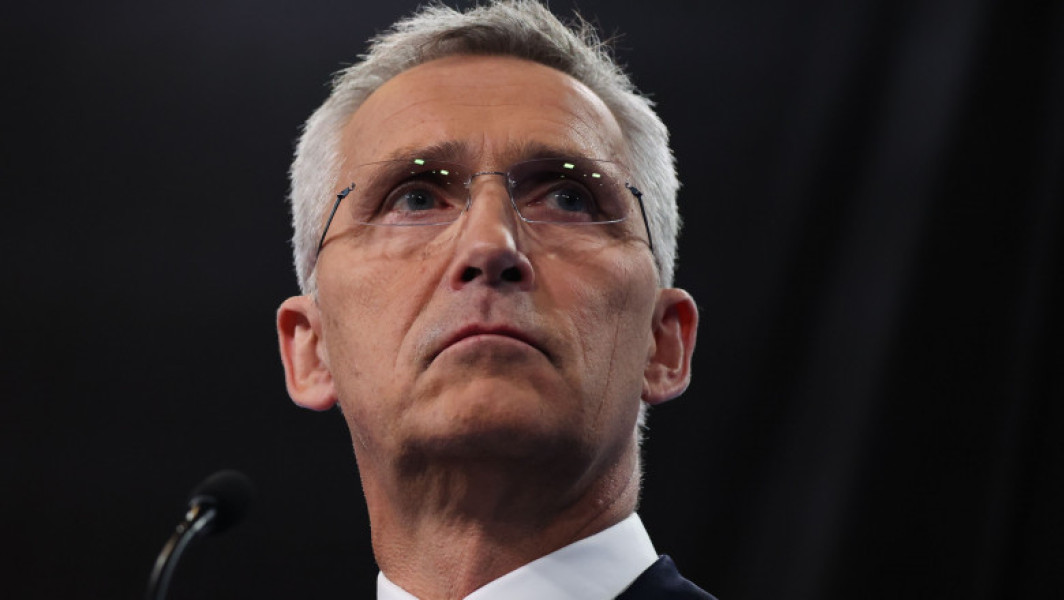 Războiul Ucrainei împlinește 2 ani. Stoltenberg: Nu trebuie să ne pierdem speranța în fața dificultăților de pe câmpul de luptă