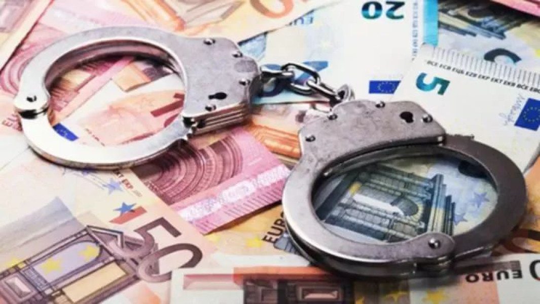 Patru administratori de firme de ride-sharing reținuți pentru evaziune fiscală de peste 30 milioane lei
