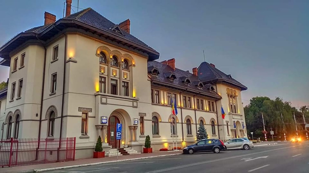Primăria Târgu Jiu trebuie să returneze 14 milioane lei din fonduri europene
