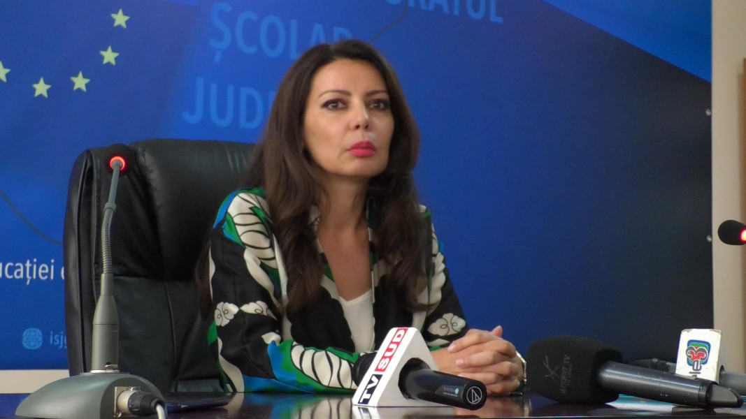 Profesoara Dana Constantinescu, premiată pentru contribuția la educație la Târgu Jiu