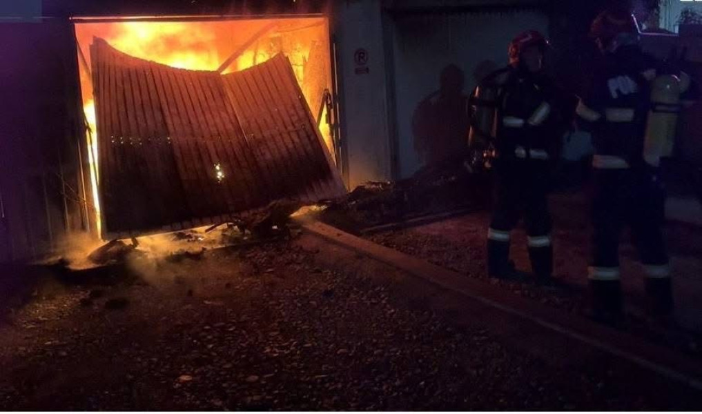 Incendiu la o anexă a Mânăstirii Sfânta Ana din Orșova, intervenție de patru ore