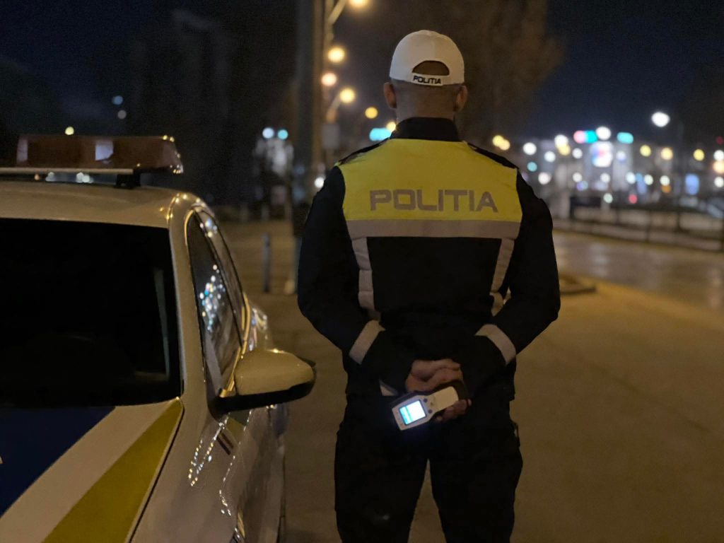 Adolescent din Roșiuța prins conducând băut și fără permis în toiul nopții
