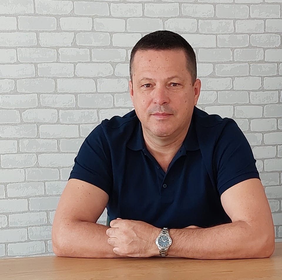 Complexul Energetic Oltenia se află în declin accentuat, afirmă Manu Tomescu