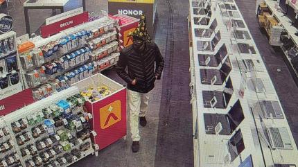 Bărbat reținut la Lugoj pentru furtul unui laptop și conducere fără permis