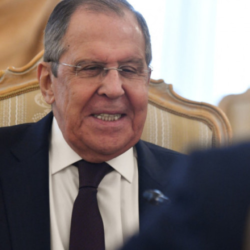 Sosirea ministrului rus Serghei Lavrov in China pentru intarirea relatiilor cu Beijingul