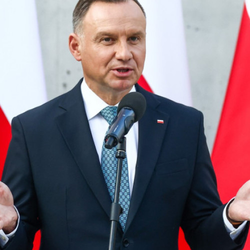 Polonia, pregătită să găzduiască arme nucleare pentru a întări securitatea estică a NATO