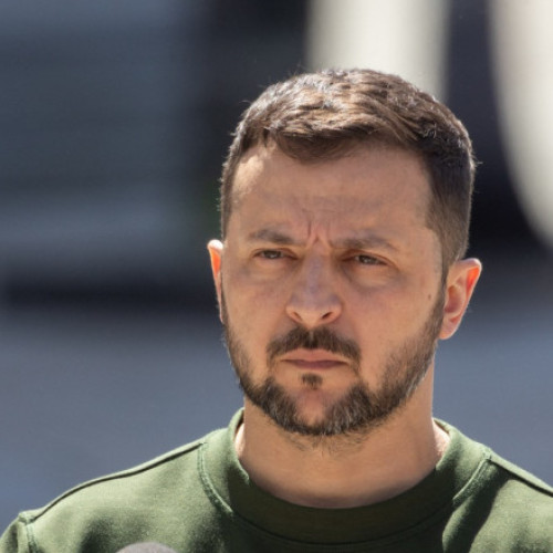 Ucraina, atacată masiv de către Rusia în aprilie. Zelenski: 300 de rachete, 300 de drone şi mii de bombe folosite