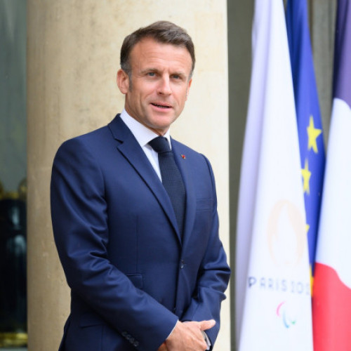 Macron și Zelinski discută despre ajutoare militare și armistițiu olimpic în Ucraina