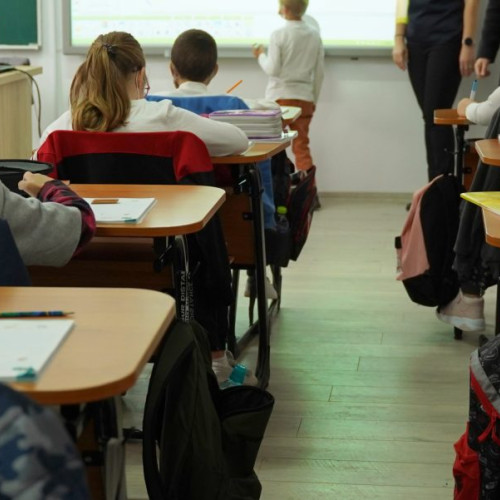 Numeroşi elevi din Gorj se pregătesc pentru Evaluarea Naţională